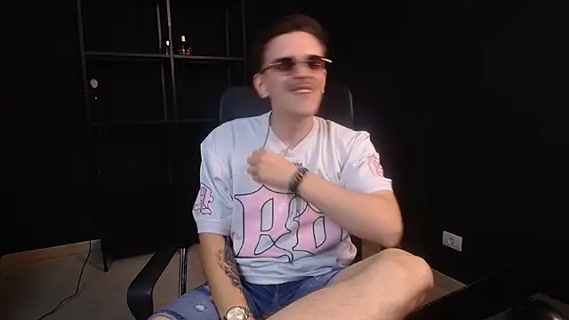 Chat XXX Live FelixStarkk