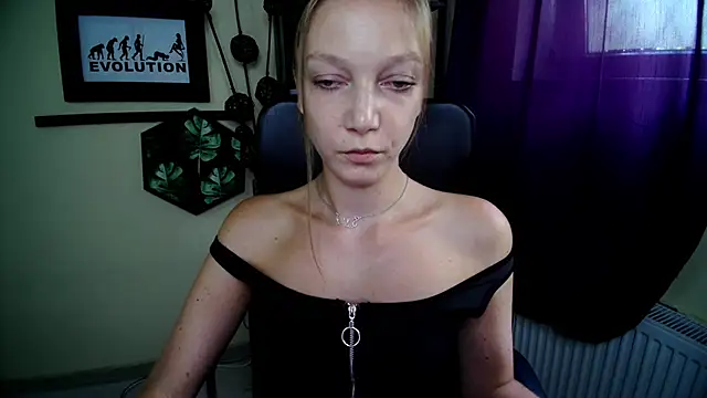 EmillyPlay Live XXX-Chat
