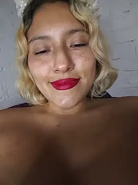 Barbarastarrk Adlı Modelin Canlı XXX Sohbeti