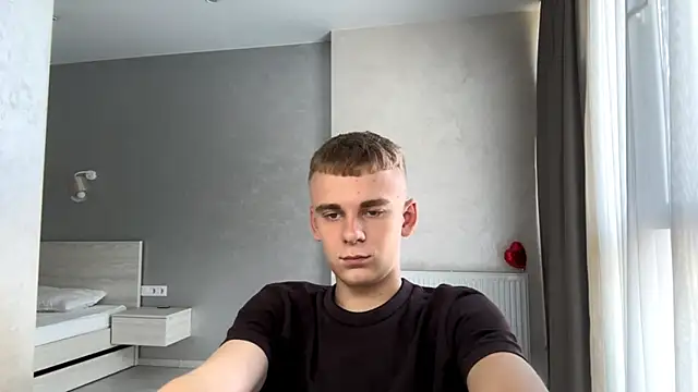 SoloFury Chat XXX live