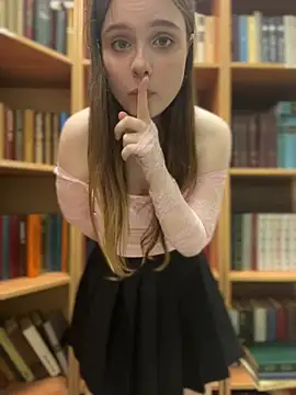 Živý XXX chat Lunabelle_