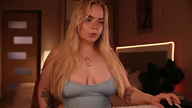 LisaLove3's Live XXX Chat