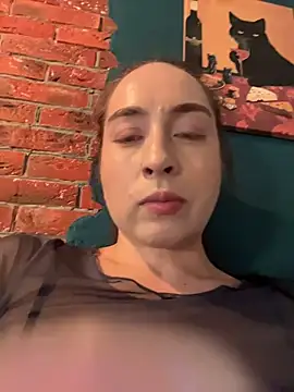 Holly_Play élő XXX-chatje