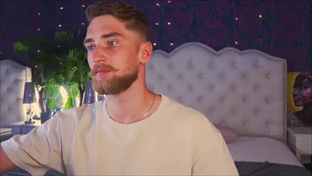Czat XXX na żywo – Dexter_Raze