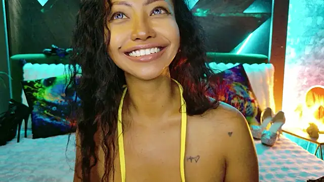Chat +18 de ElyaQuinn ao vivo
