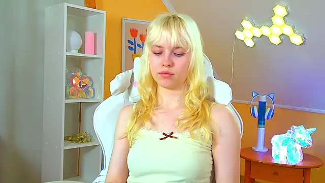 HannahHollis Adlı Modelin Canlı XXX Sohbeti