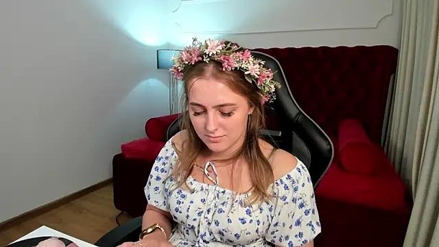 EllaBells Adlı Modelin Canlı XXX Sohbeti