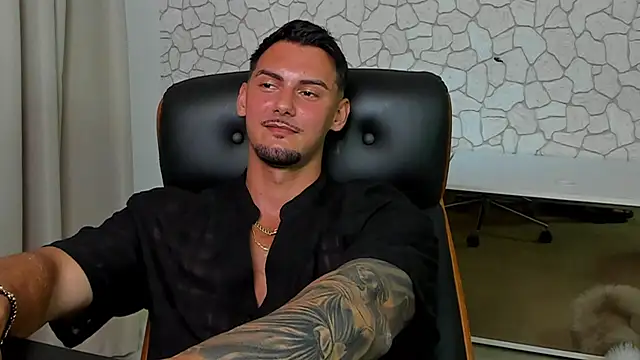 ClintMasters live XXX chat