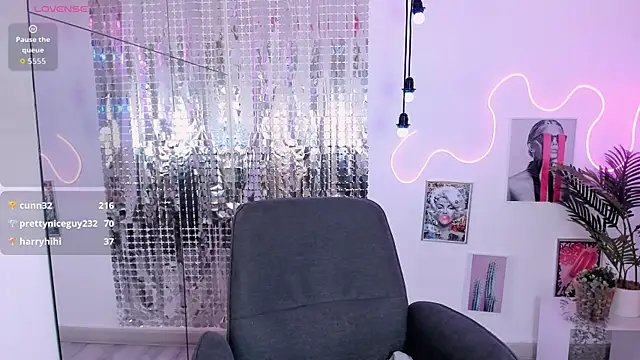 MargaretFatal Adlı Modelin Canlı XXX Sohbeti