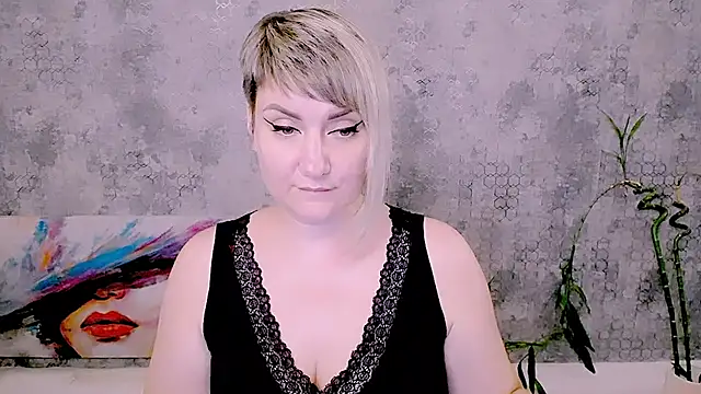 Chatroom XXX en direct de Djullia