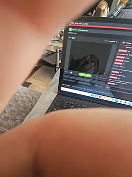 mia69x's Webcam Show