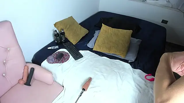 Benjamin_Buster 라이브 XXX 채팅