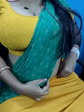 Tamil_Vennila_'s Live XXX Chat