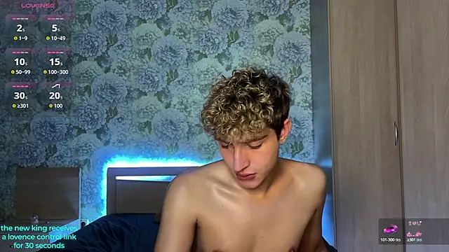 AlfredSweet Live XXX-chat