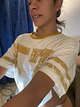 Онлайн чат XXX AndreaVel