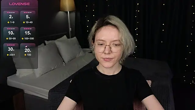 XXX chat uživo modela HottoKori