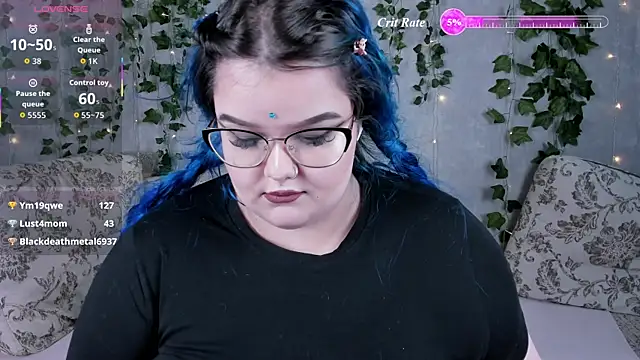 _CandyM1lky_ Chat XXX live