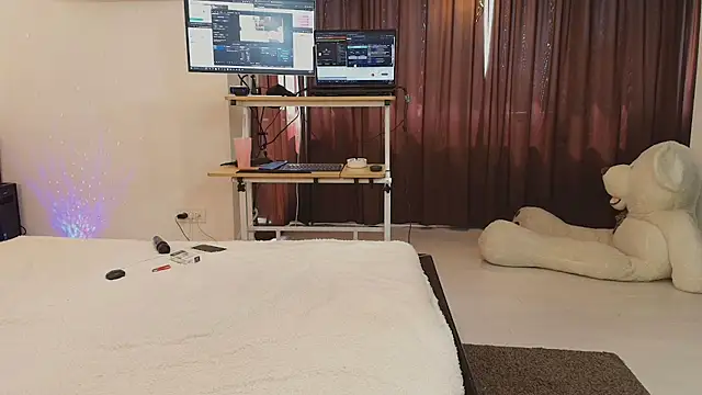 LadyAriaHunt 现场XXX聊天