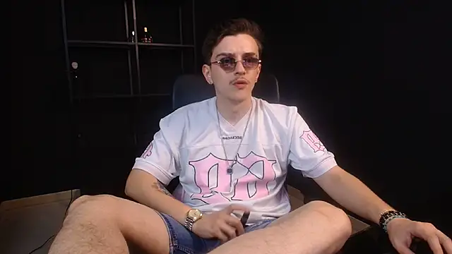 Chatroom XXX en direct de FelixStarkk