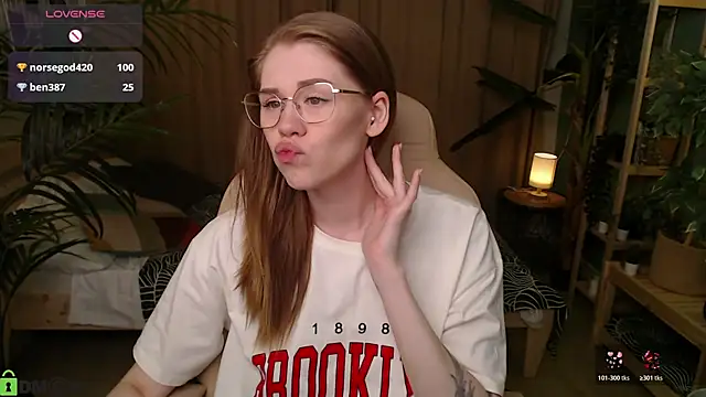 Chat +18 de Alison_Doody ao vivo