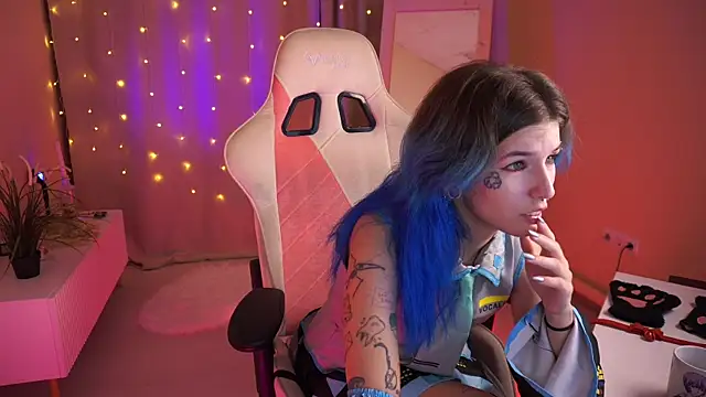 Chat XXX en directo de Lain_Root