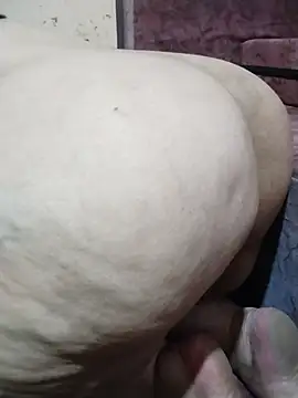 Mama_Queeen Adlı Modelin Web Kamerası Şovu