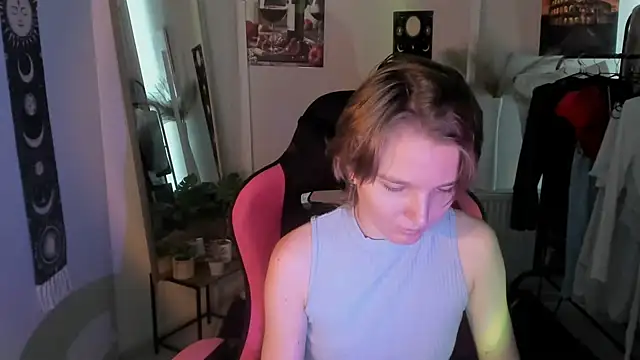 Chat XXX en directo de VivienneNoirr