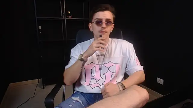 Czat XXX na żywo – FelixStarkk