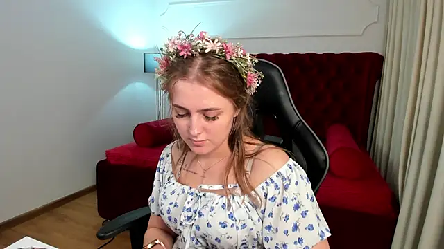EllaBells' Live XXX Chat