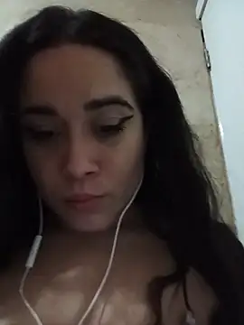 Chat +18 de QUIINNZEL ao vivo
