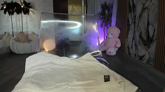 LisaAkira's Live XXX Chat