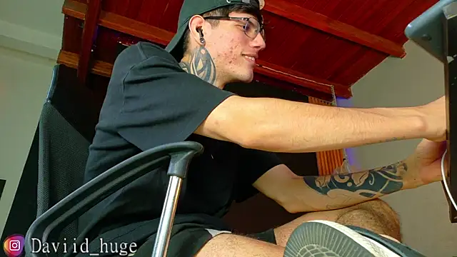 Živý XXX chat david_huge