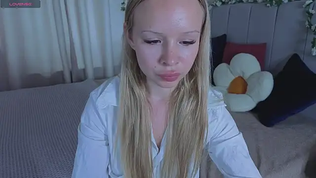Milana_r0se Adlı Modelin Canlı XXX Sohbeti
