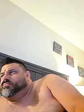 Roddog18 – Naživo XXX chat