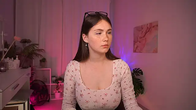 Czat XXX na żywo – BettyMarlowe