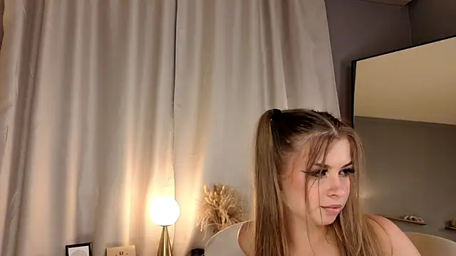 LollaStich's Live XXX Chat
