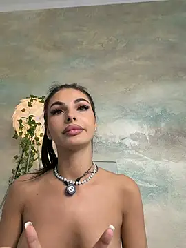 Moon_Shard live XXX chat