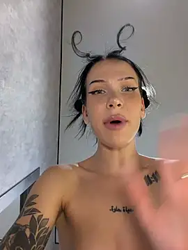 XEye_Candy: онлайн-секс-чат