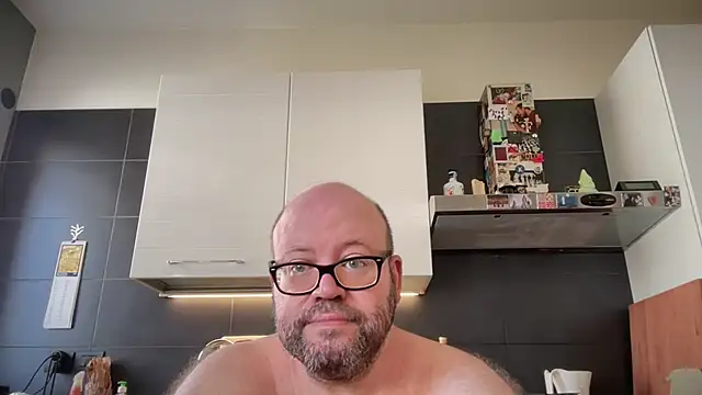 theitalianbear Live XXX-chat
