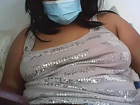 Artinah22's Live XXX Chat