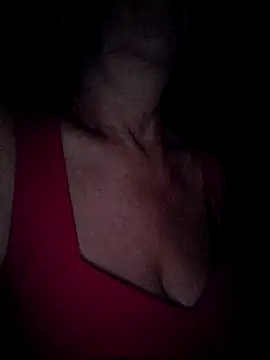 Celine_Faer1 Adlı Modelin Canlı XXX Sohbeti