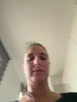 XXX chat uživo modela jennifer11772