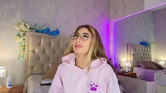 Chatroom XXX en direct de nini_love01