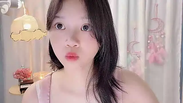 Yanys521 即時 XXX 聊天