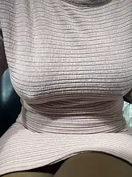 Millie246 Live XXX-Chat