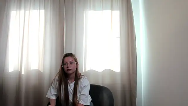AdelaidaAskvig Live XXX-Chat