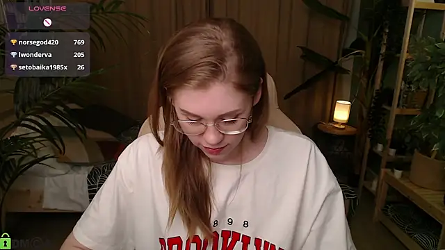 Alison_Doody: онлайн-секс-чат