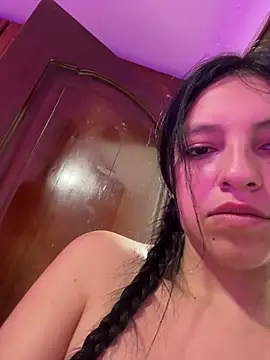 Miel_rousse Adlı Modelin Canlı XXX Sohbeti