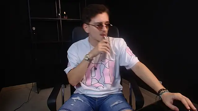 Chat XXX en directo de FelixStarkk