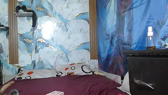 CataleyaRosee Adlı Modelin Canlı XXX Sohbeti